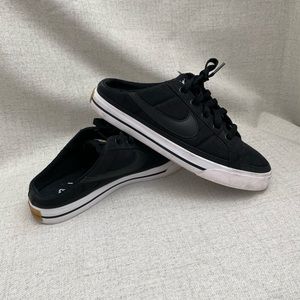 Nike Court Legacy Mules